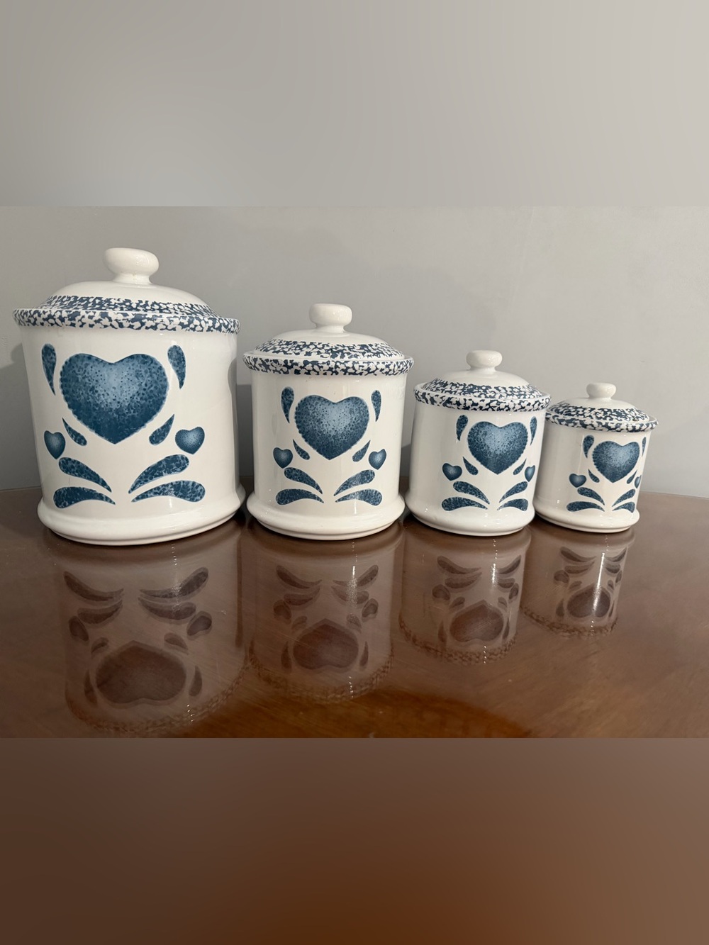 Jay/Corelle Blue Heart Canister Set with Lids Stoneware Blue Sponge Set Of 4